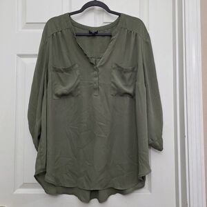 Torrid Size3  Green Shirt